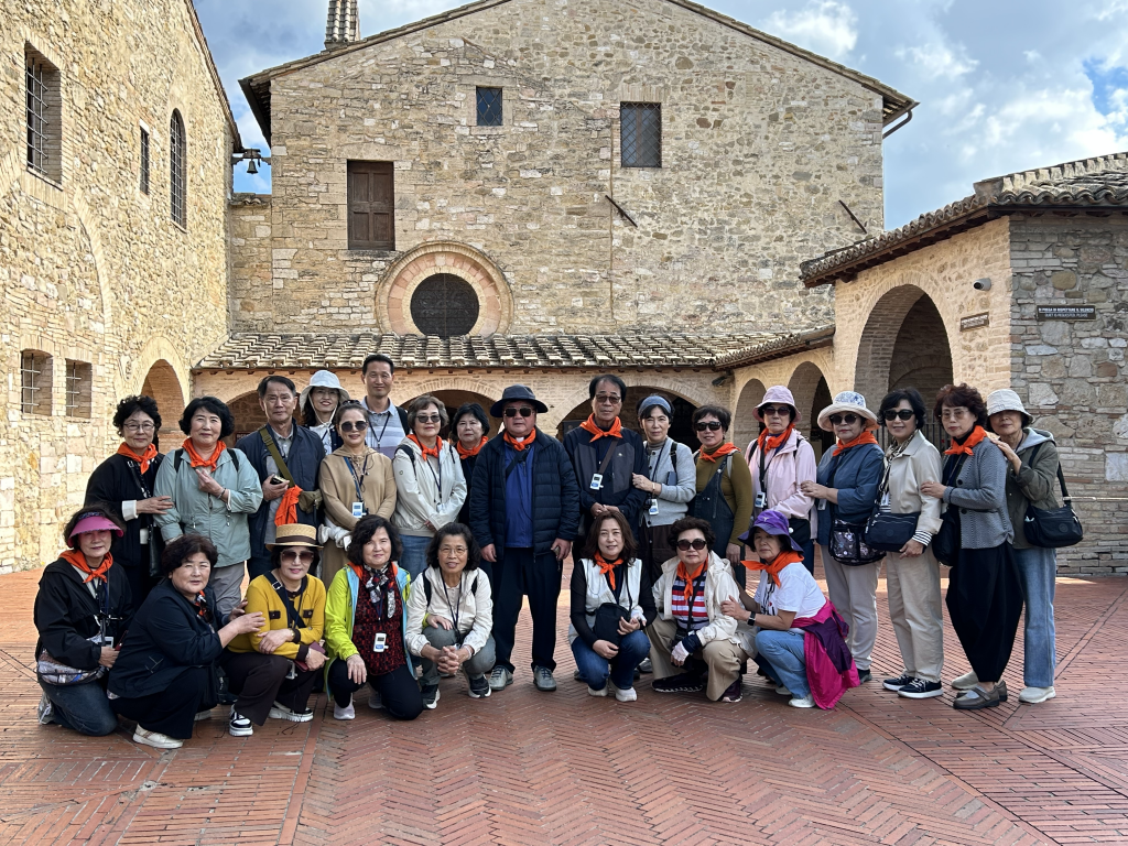 2025년 하당성당은 희년을 맞이하여 이태리를 10박 11일 여정으로 순례하였다    첨부파일 : 1761274632.jpg